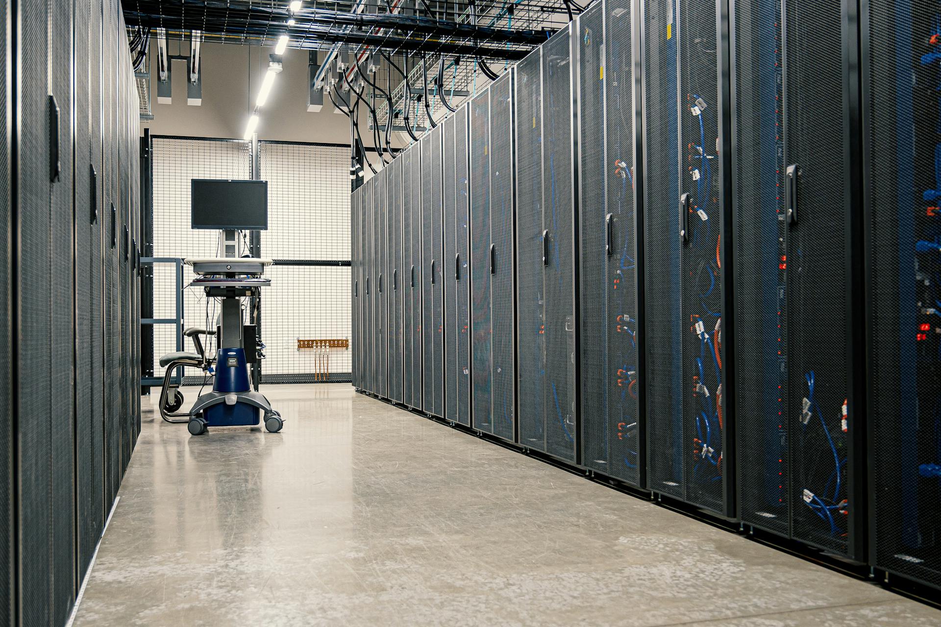 Modern data center met servers